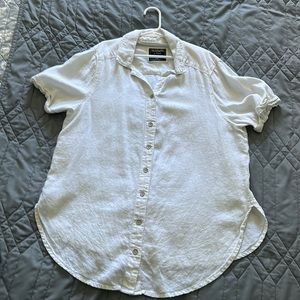 Abercrombie White Collared Top